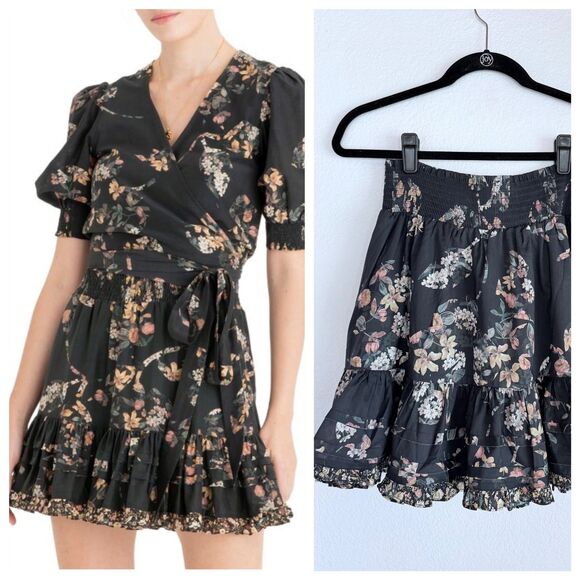 NWT Secret Mission Cape Town Bleeker Flare Skirt in Black Mix Floral Size M - Picture 1 of 14